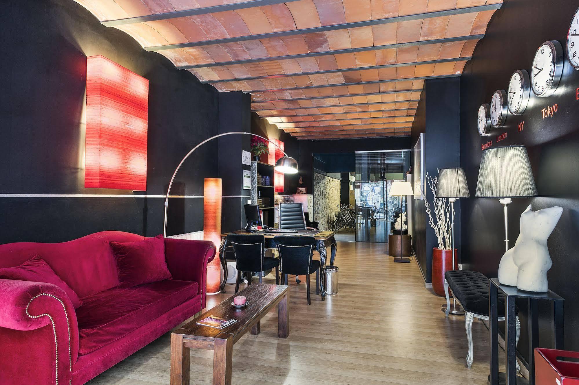 Aspasios Las Ramblas Apartments Barcelona Luaran gambar